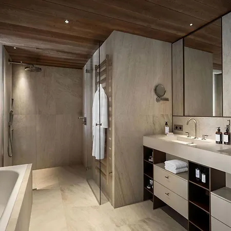 Apartment Neuf De Gamme A Avec Acces Aux Pieds - Fr-1-830-17 *